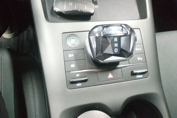 比亚迪 秦PLUS 2025款 DM-i 智驾版 55KM领先型局部细节18