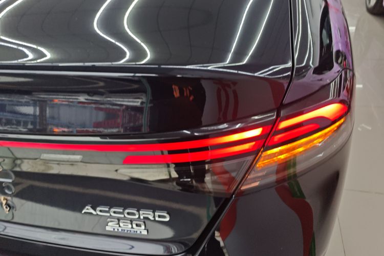 本田 雅阁 2023款 260TURBO 智享版车身外观9