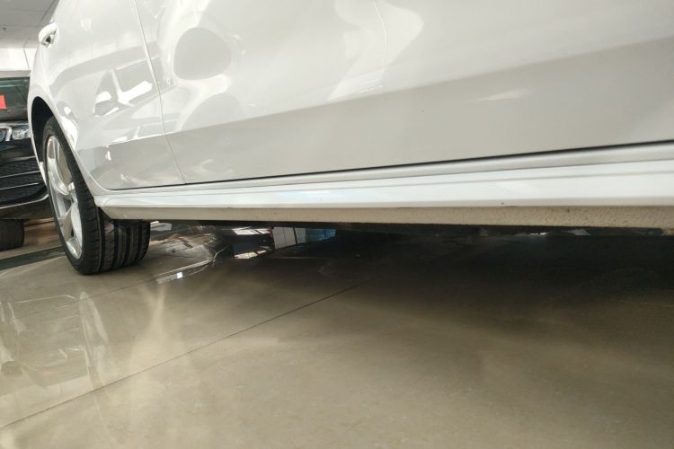 奥迪A4L 2020款 40 TFSI quattro 豪华致雅型局部细节9001