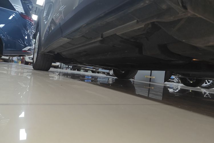 雷克萨斯UX 2020款 260h 探·酷版局部细节9002