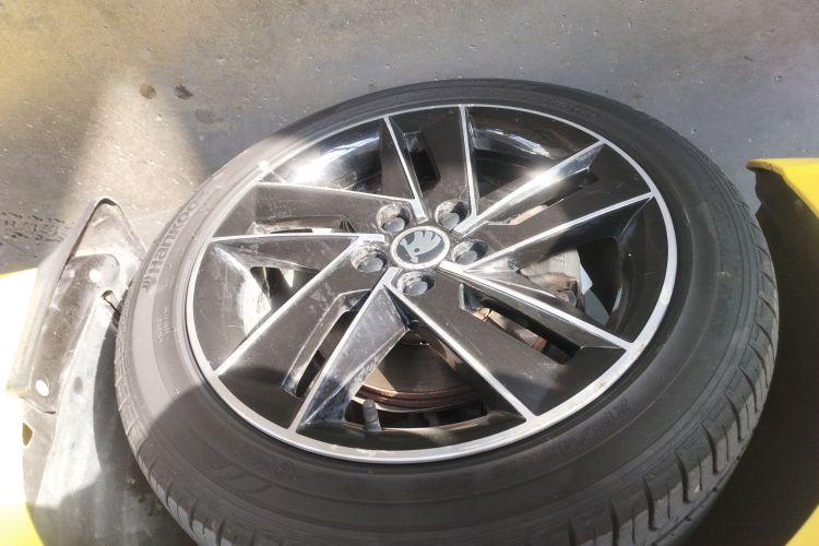 斯柯达 晶锐 2015款 1.6L 自动运动版车身外观6007