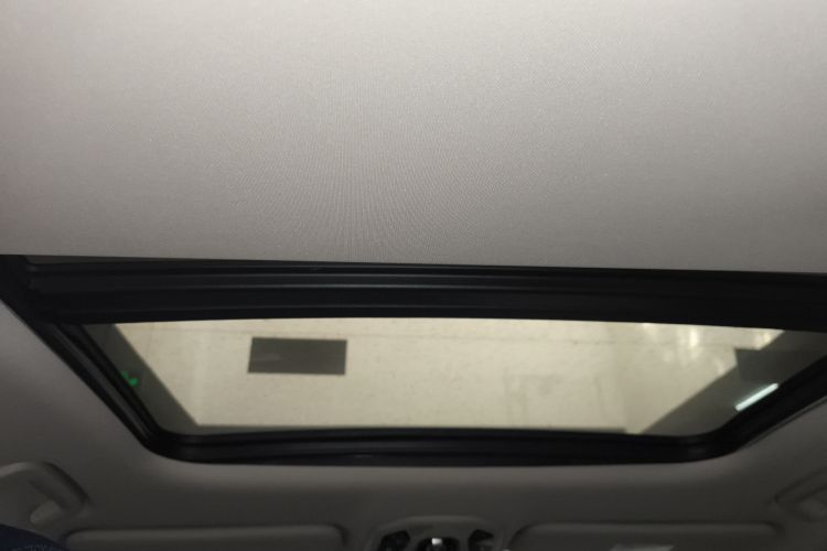 领克06 2021款 1.5T Shero粉色特别版局部细节22