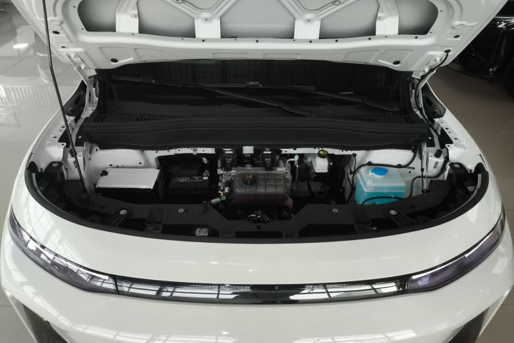 零跑汽车 零跑B10 2025款 510舒享版机舱底盘24