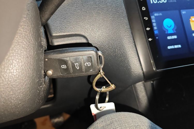 大众 Polo 2016款 1.4L 手动风尚型中控内饰11