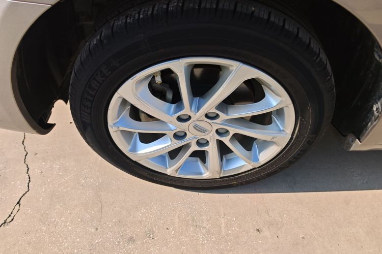 吉利汽车 帝豪 2021款 UP 1.5L 手动豪华型车身外观6007