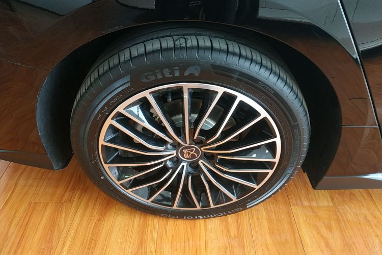 比亚迪 汉 2024款 EV 荣耀版 506KM前驱尊贵型车身外观6008