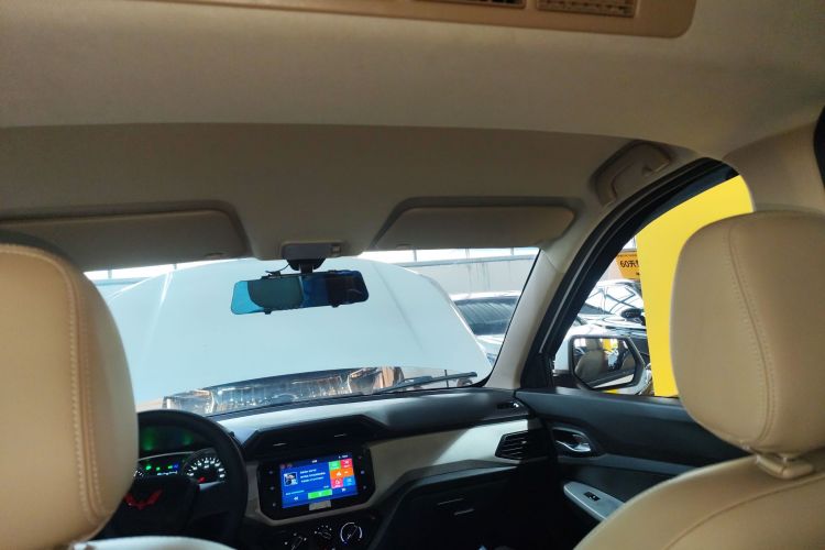 五菱汽车 五菱宏光 2021款 1.5L改款 S舒适型 电动助力LAR中控内饰22