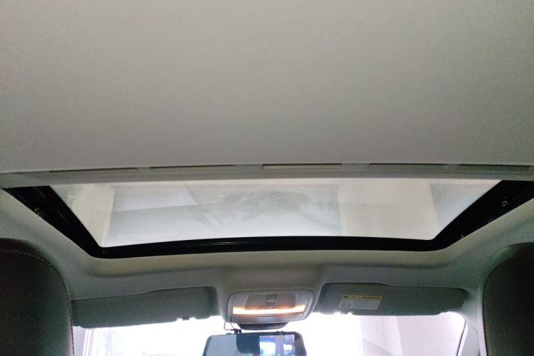 名爵 MG5 2022款 180DVVT CVT青春豪华版局部细节22