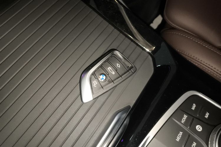 宝马X3 2022款 xDrive30i 领先型 M曜夜套装中控内饰7001