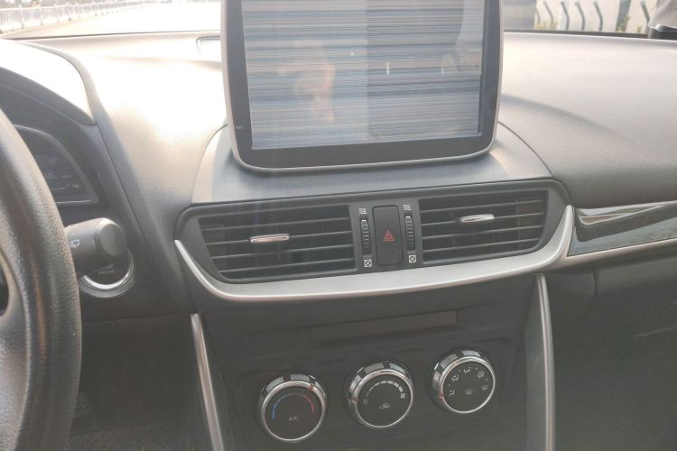 马自达CX-4 2016款 2.0L 自动两驱蓝天活力版中控内饰16