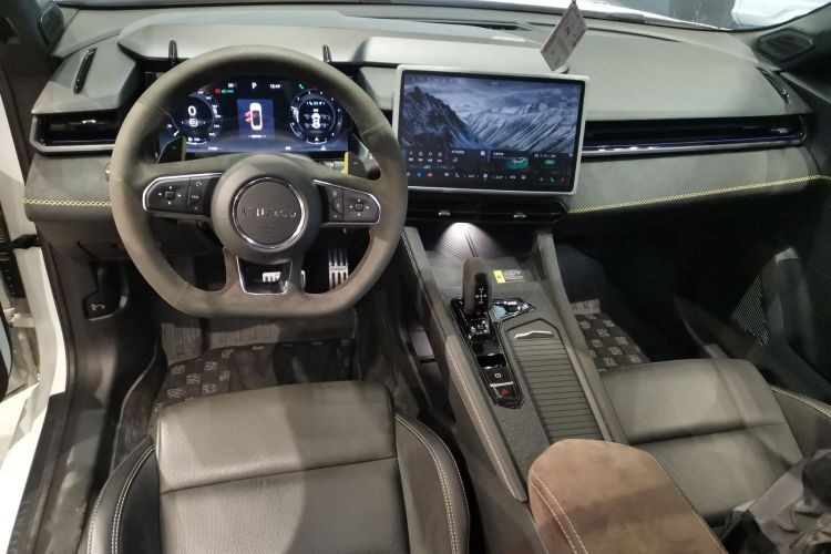 领克03 2023款 2.0TD DCT劲Pro中控内饰12