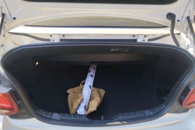 宝马2系(进口) 2019款 225i 敞篷轿跑车 尊享型 M运动套装机舱底盘23