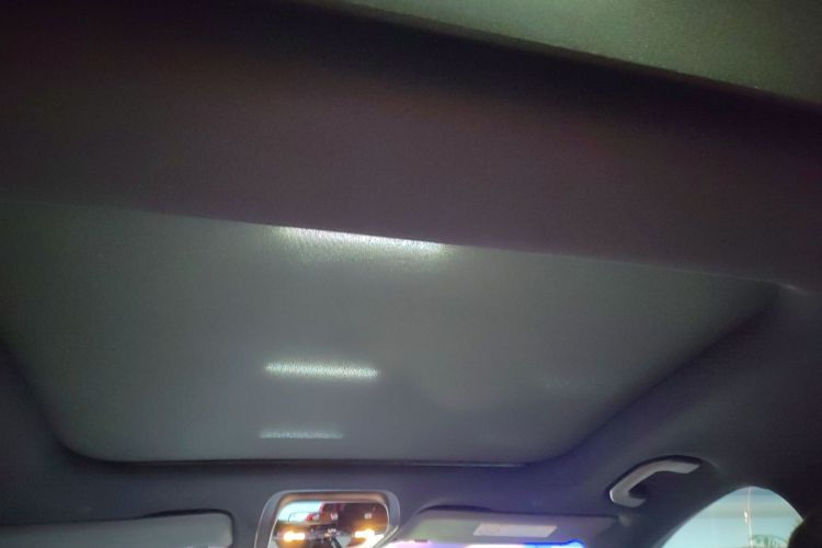 奔驰C级 2023款 C 260 L 运动版局部细节22