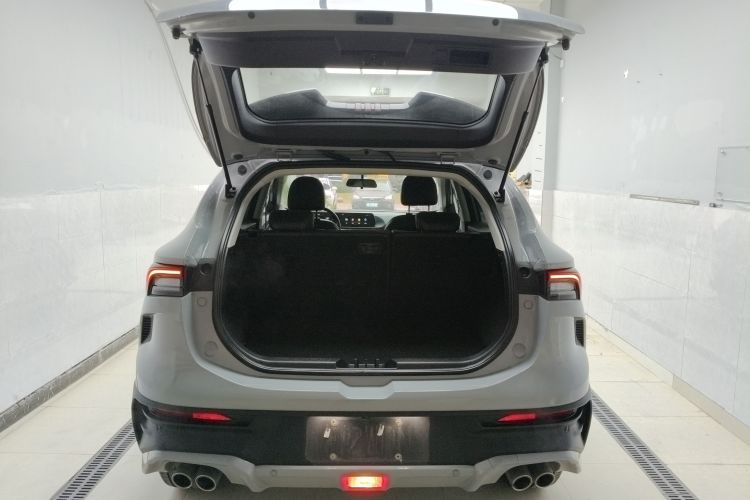 东风风行 风行T5 EVO 2024款 狂飚版 1.5TD DCT铂金款机舱底盘23