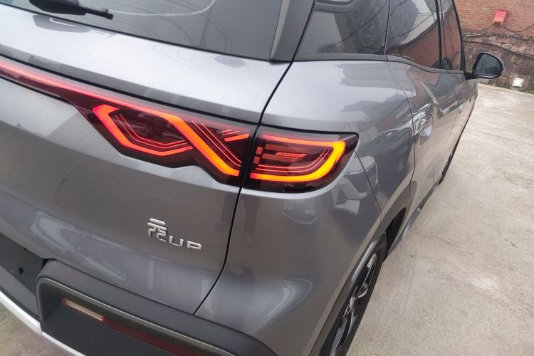 比亚迪 元UP 2024款 401KM 超越型车身外观9