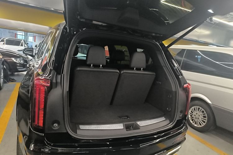 凯迪拉克XT6 2022款 2.0T 六座四驱豪华120周年限量版局部细节23