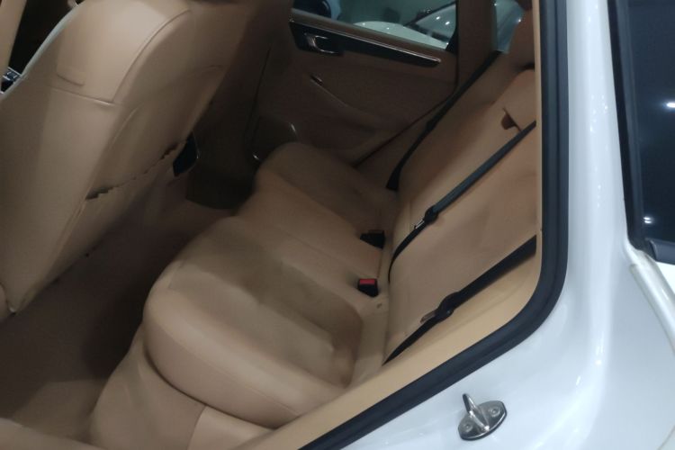 保时捷 2017款  Macan 2.0T中控内饰7004