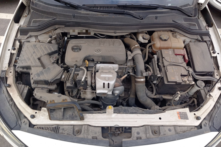 别克 阅朗 2019款 18T 自动互联旗舰型 国V机舱底盘24