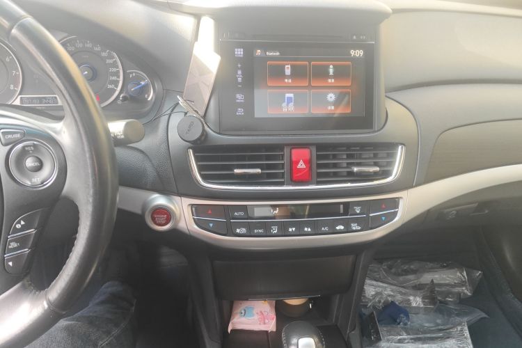 本田 歌诗图 2016款 2.4L 豪华版中控内饰16