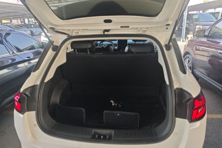 哪吒汽车 哪吒V 2021款 Co-sport 魔力版机舱底盘23