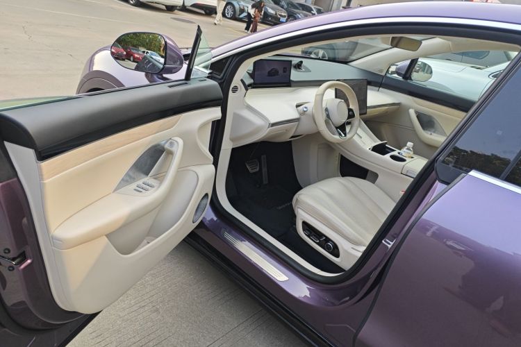 鸿蒙智行 智界R7 2024款 纯电 736km UItra中控内饰7003