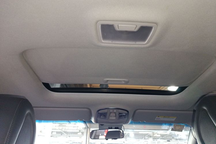 现代 途胜 2015款 1.6T 双离合两驱智能型局部细节22