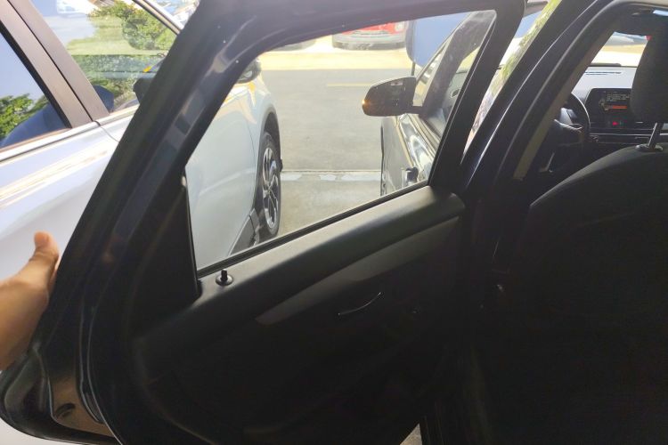 宝马2系旅行车 2016款 218i 领先型中控内饰49