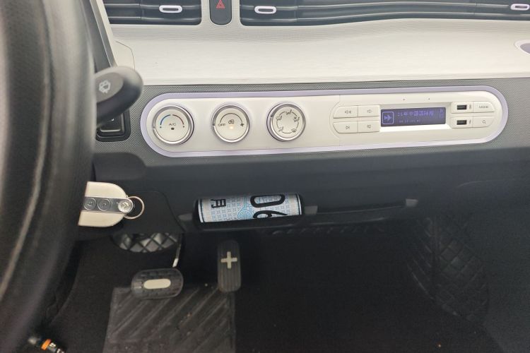 五菱汽车 宏光MINIEV 2022款 马卡龙绘色款 磷酸铁锂中控内饰16