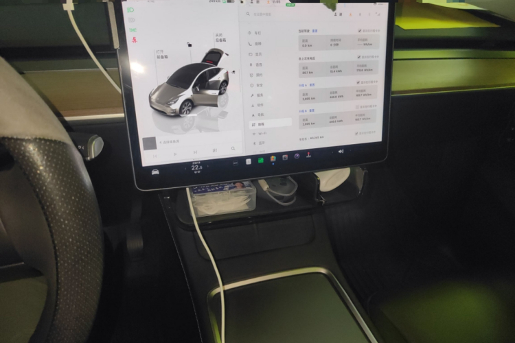 特斯拉 Model Y 2022款 后轮驱动版中控内饰16