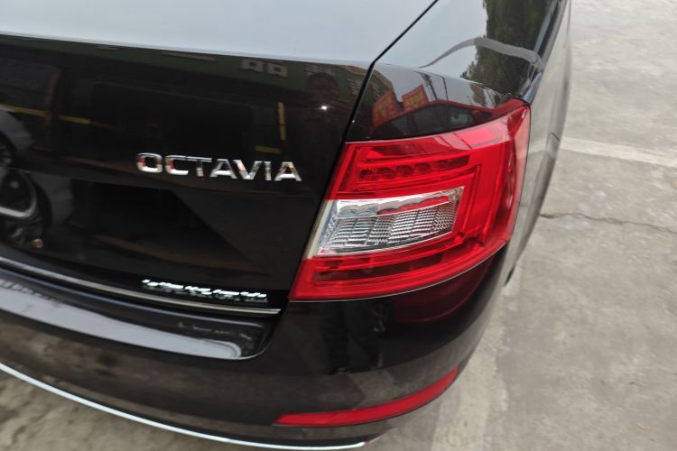 斯柯达 明锐 2017款 1.6L 自动智行版车身外观9