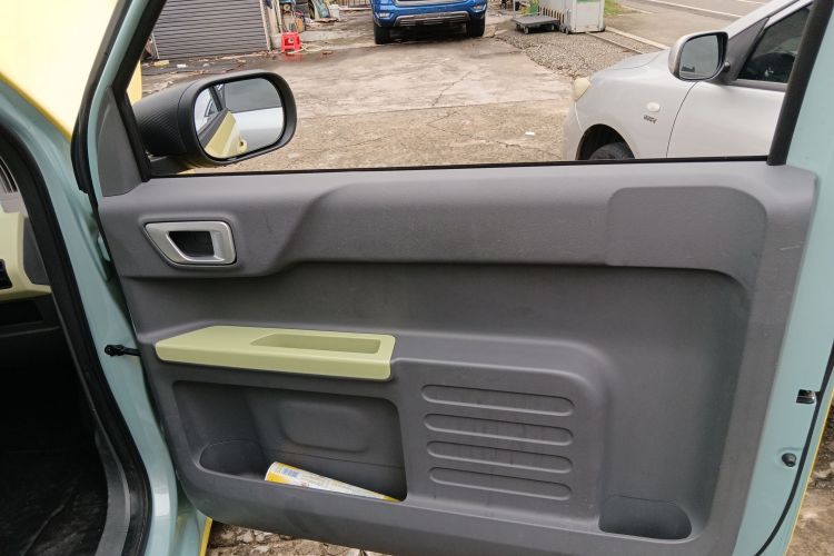 吉利汽车 2023款 熊猫mini 200km 灵动熊中控内饰7003