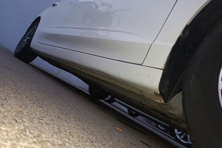 荣威i5 2021款 1.5L CVT黑金版局部细节9001