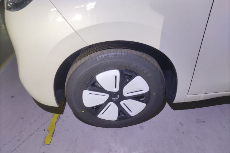 五菱汽车 宏光MINIEV 2025款 四门版 进阶款车身外观6007