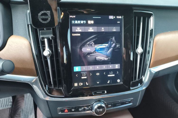 沃尔沃S90 2023款 B5 智逸豪华版中控内饰16