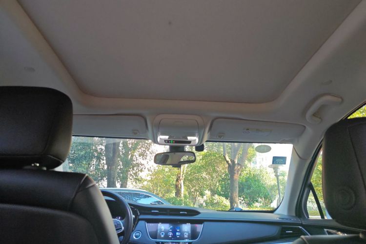 凯迪拉克XT5 2018款 25T 豪华型中控内饰22