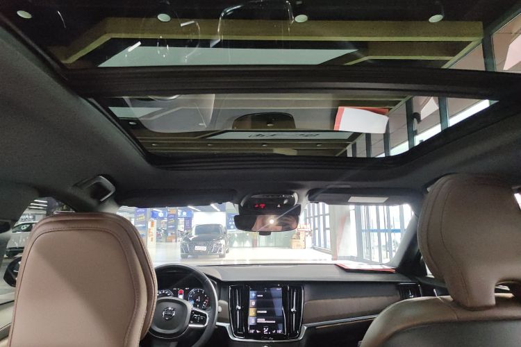 沃尔沃S90 2021款 B5 智远豪华版中控内饰22