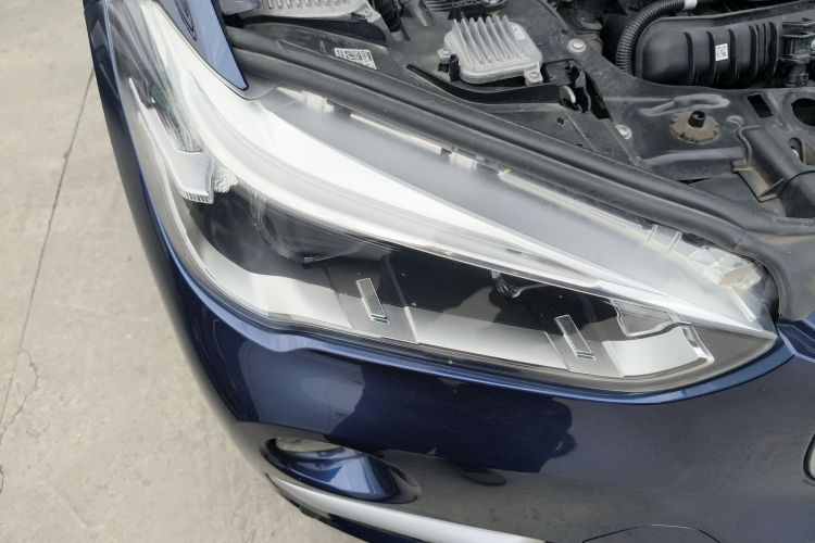 宝马X1 2018款 xDrive20Li 豪华型车身外观8