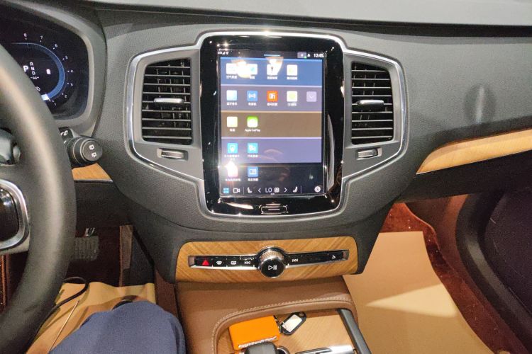 沃尔沃XC90 2024款 B5 智行豪华版 5座中控内饰16