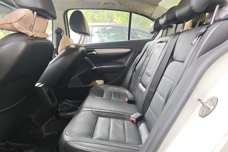 大众 朗逸 2013款 改款经典 1.6L 手动舒适版中控内饰21