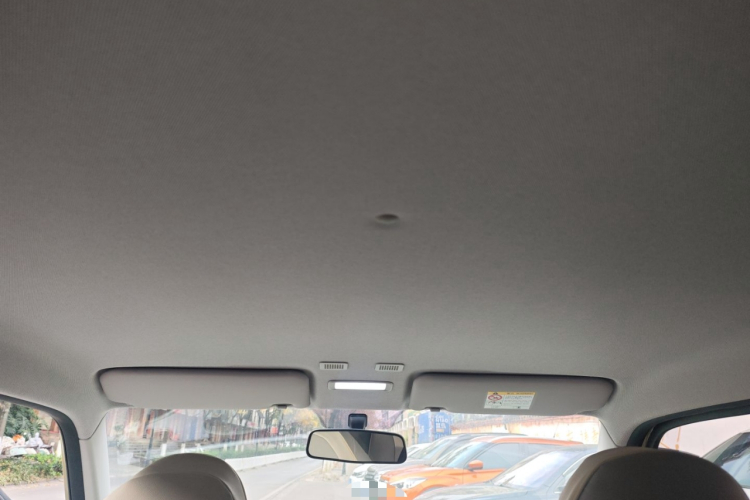 吉利银河 2025款 210km 熊猫骑士中控内饰22