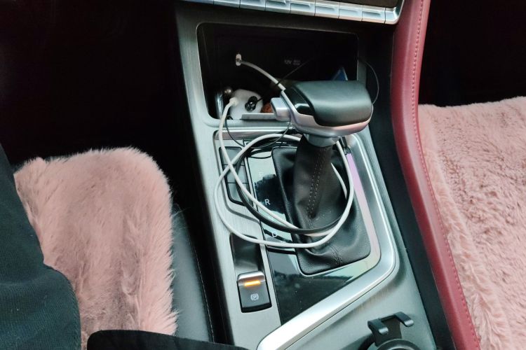 长安CS55PLUS 2021款 蓝鲸版 1.5T DCT豪华型中控内饰18