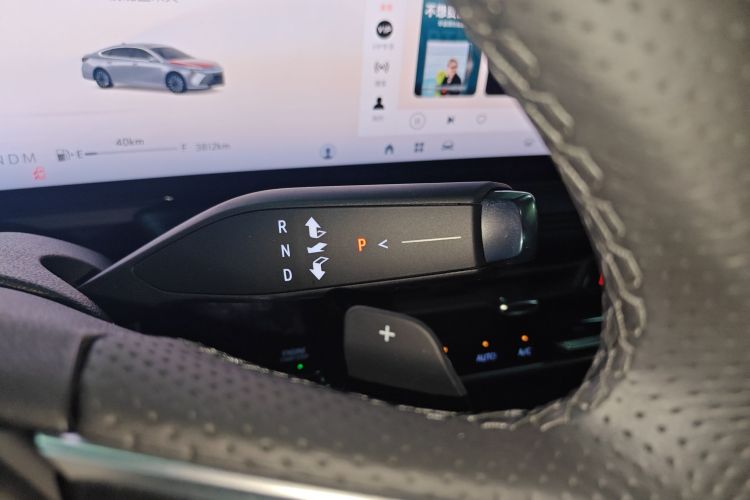 别克 君越 2025款 28T 白金版局部细节18