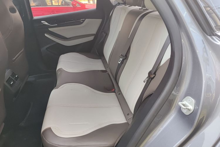 比亚迪 秦PLUS 2023款 冠军版 DM-i 55KM领先型中控内饰21