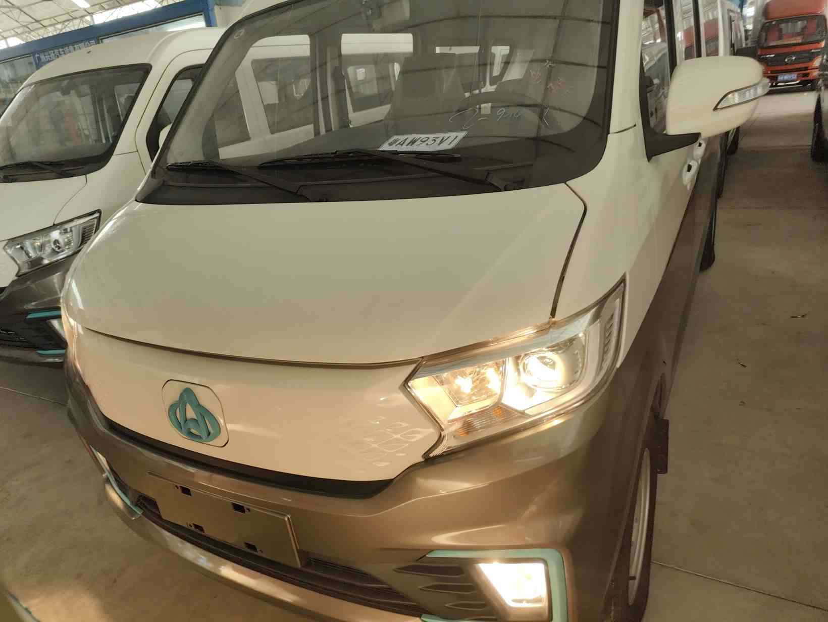 长安跨越 跨越星V7 EV 2024款 316km 对开门豪华型 7座(1)