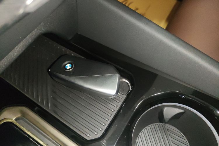 宝马5系 2024款 530Li 尊享型 M运动套装中控内饰11