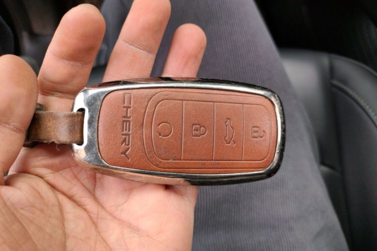 奇瑞 瑞虎8 PRO 2024款 冠军版 290T 两驱闪耀版 5座中控内饰7001