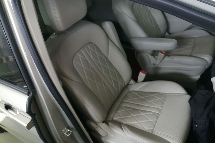 别克GL8 2018款 ES 28T 舒适型 国VI局部细节41