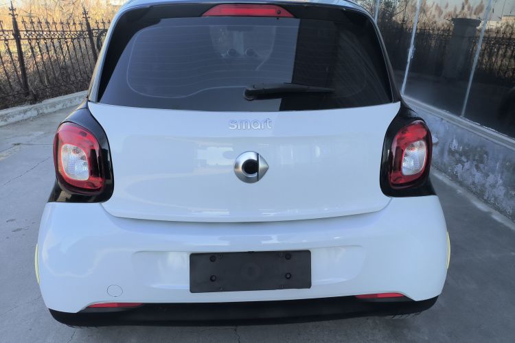 smart forfour 2018款 1.0L 52千瓦灵动版车身外观6004