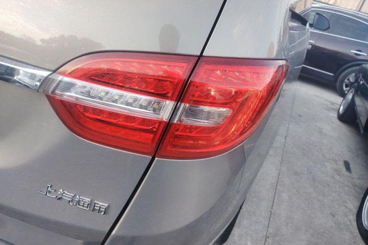 别克GL8 2018款 28T 豪华型 国VI车身外观9