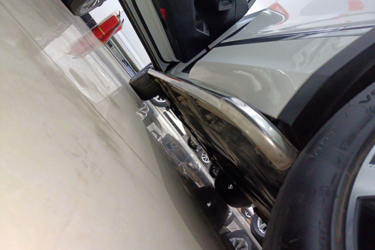 大众 途观L 2023款 330TSI 自动两驱R-Line旗舰版局部细节9002